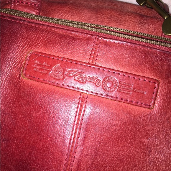 Vintage distressed fossil crossbody - Picture 3 of 5
